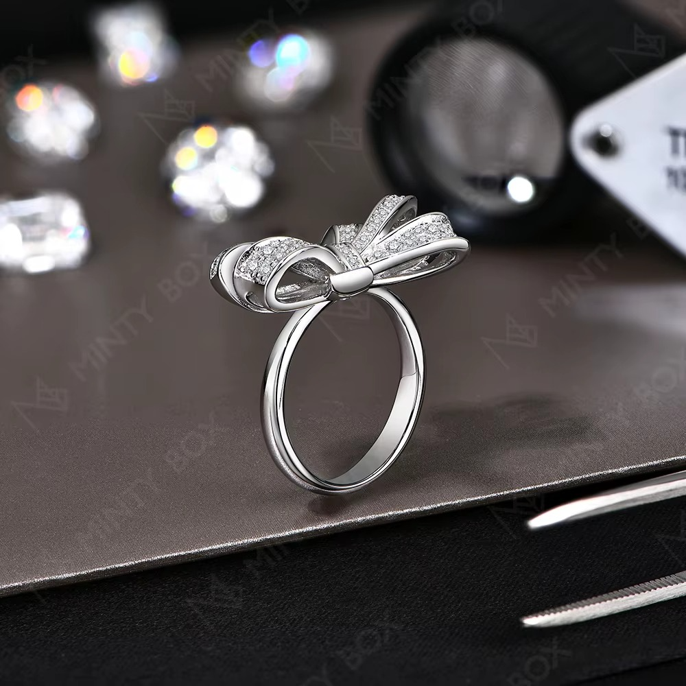 Minty Bowknot Moissanite Promise Ring