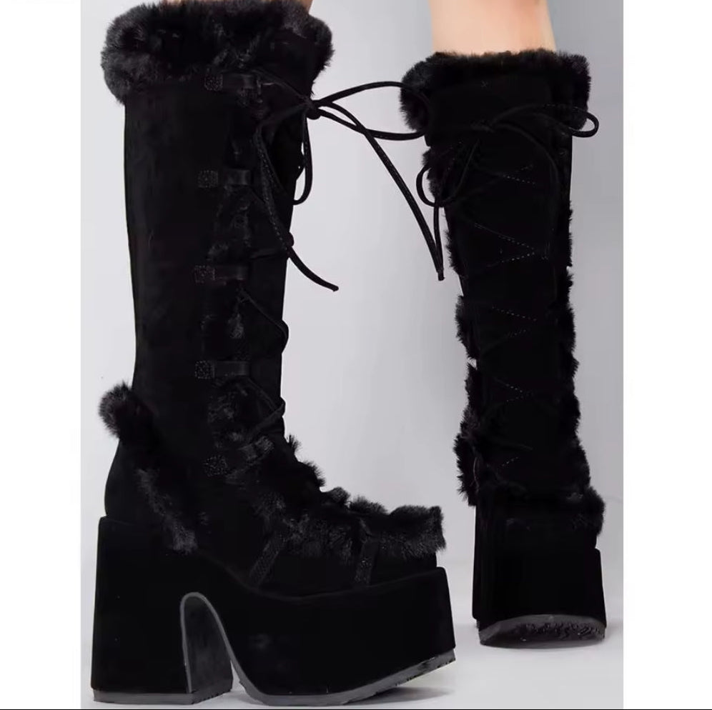 Dolly Léo Platformed Winter Boots