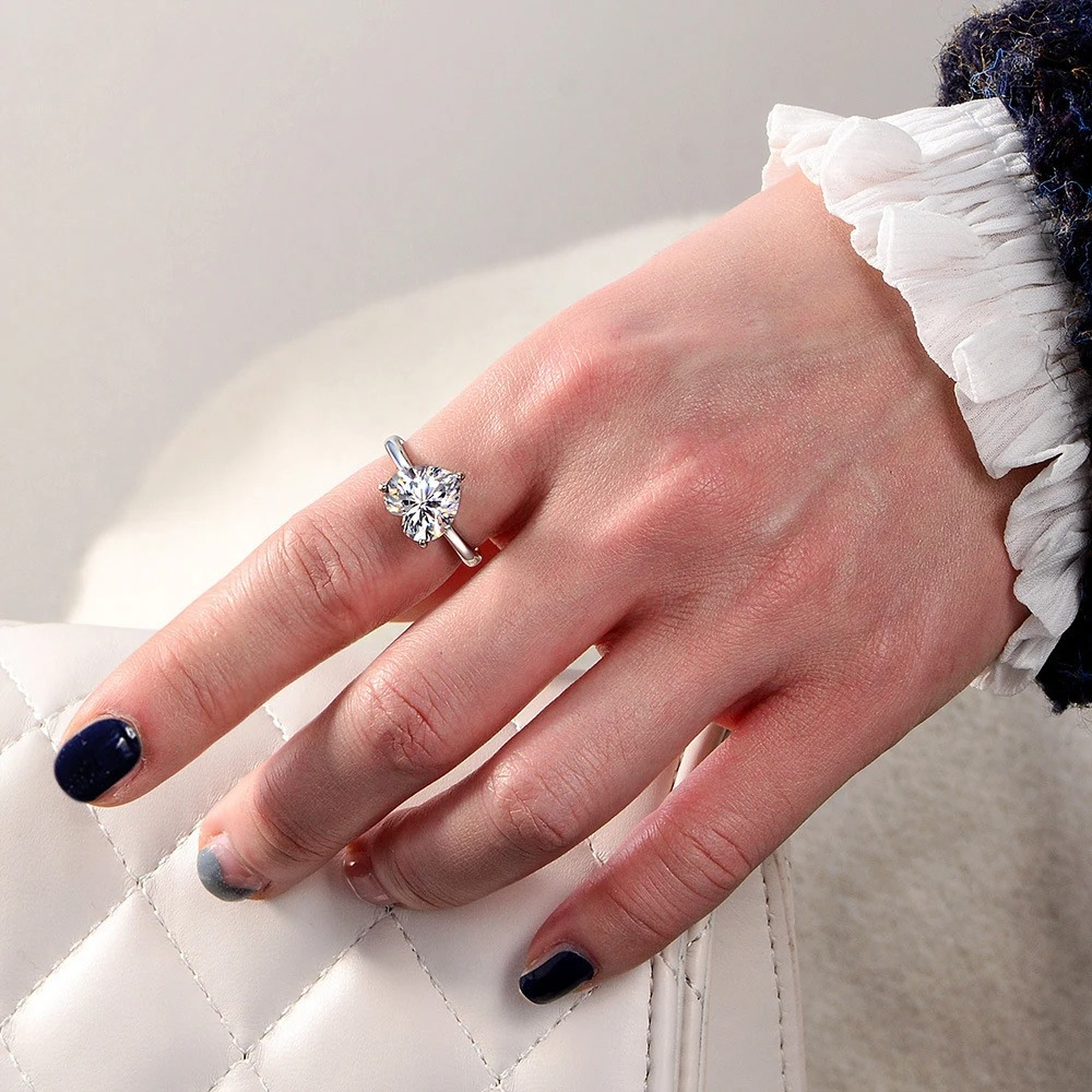 Feobur Moissanite Heart Promise Ring