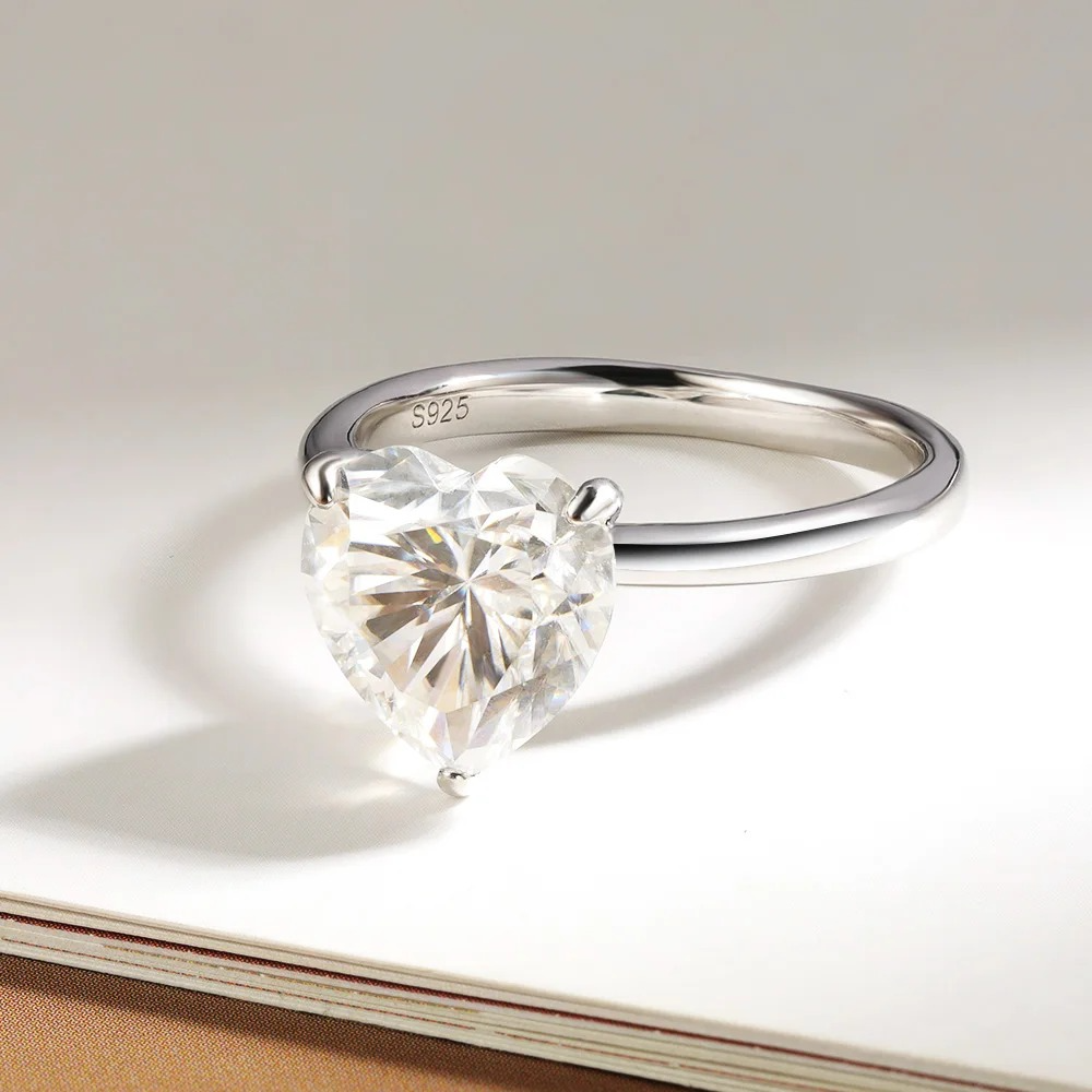 Feobur Moissanite Heart Promise Ring
